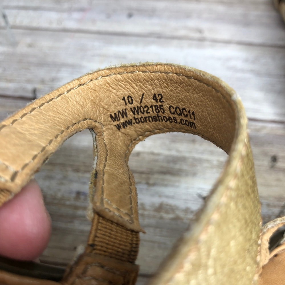 Born 10M Gold Leather Platform Slide Sandal - Picture 8 of 8